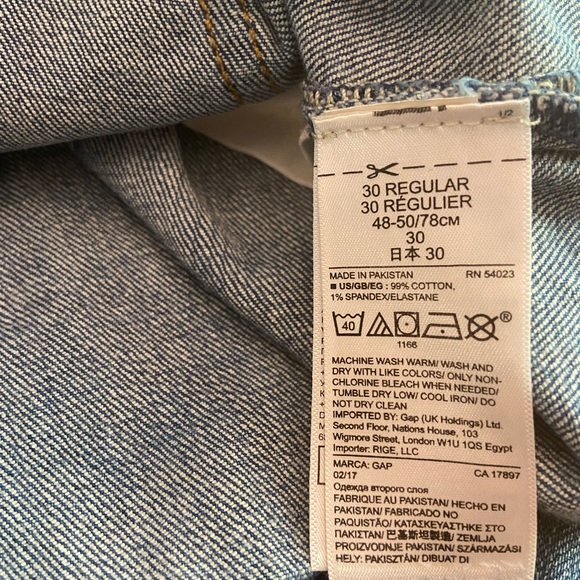 GAP 1969 3” Jean Shorts - Picture 5 of 7